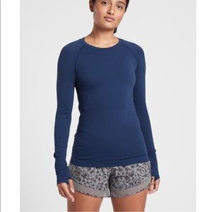Athleta Momentum Top